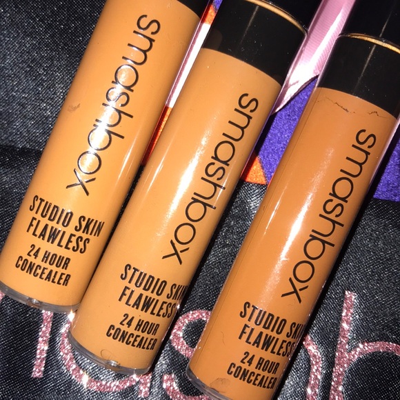 SMASHBOX Studio Skin Flawless 24hr Concealer - Picture 4 of 7